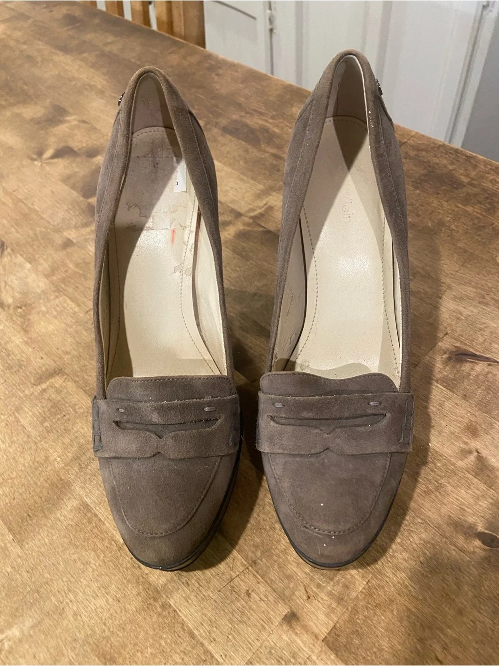 Classic Women's Suede Loafer Pumps in Taupe